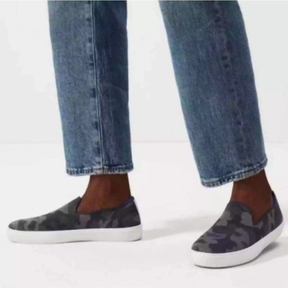 Rothy’s The Original Slip On Sneakers Black/Grey Camo Womens 10.5 - Picture 2 of 13